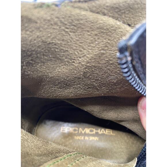 Eric Michael Women's 6.5 Black Leather Zip Ankle heeled web shoemakers  Boots - Picture 8 of 8